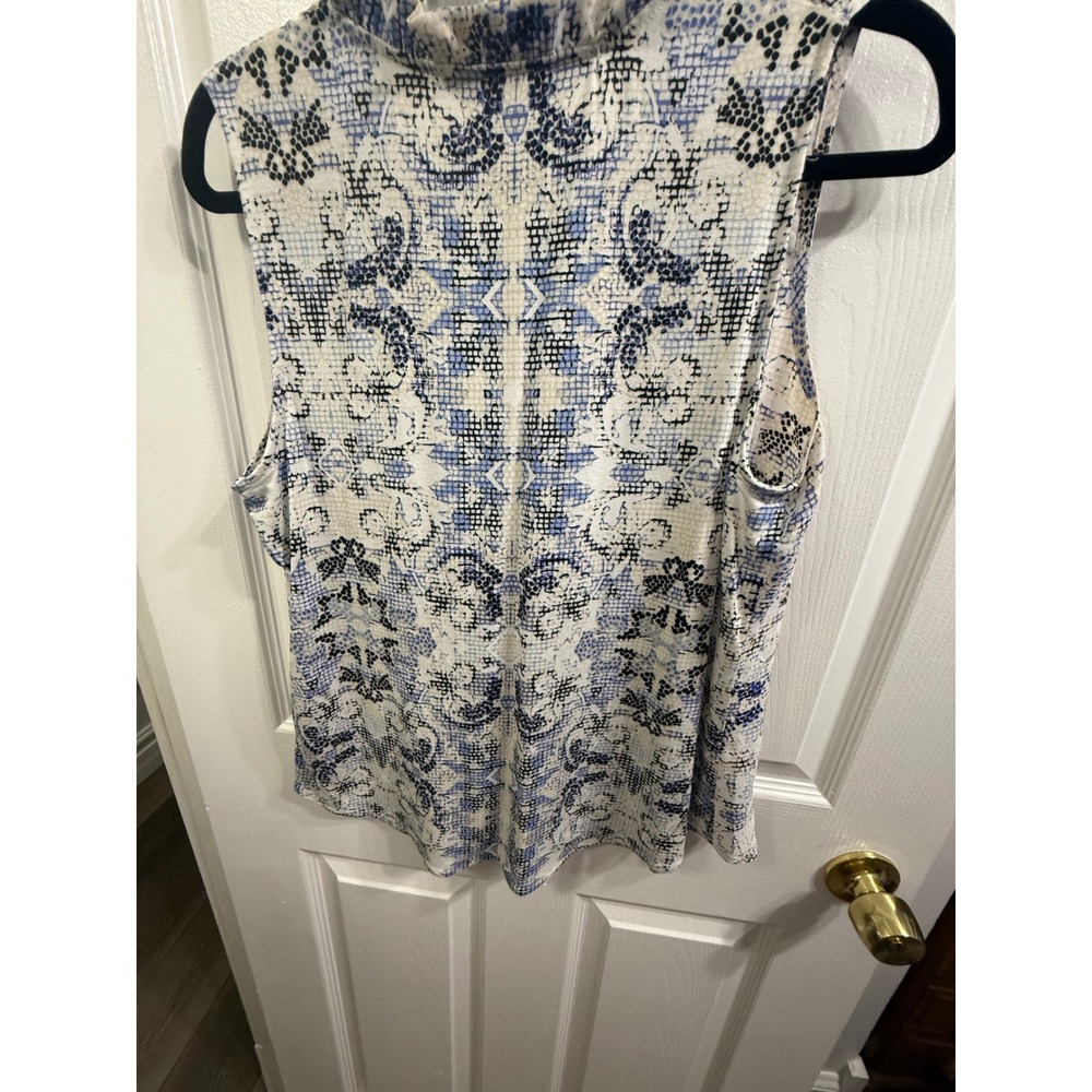 White House Black Market Blue Snakeskin Ruffle V-Neck Sleeveless Blouse Small - Picture 4 of 4